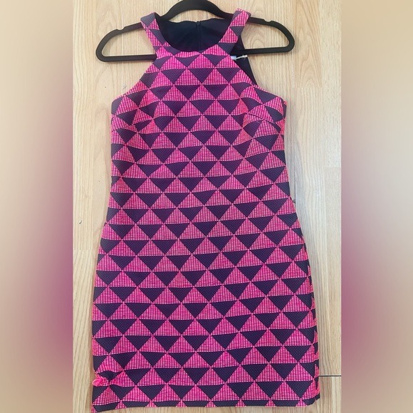 Trina Turk Dresses Size 4. Pink & black geometric pattern. Halter. EUC. Lined. - Picture 1 of 8